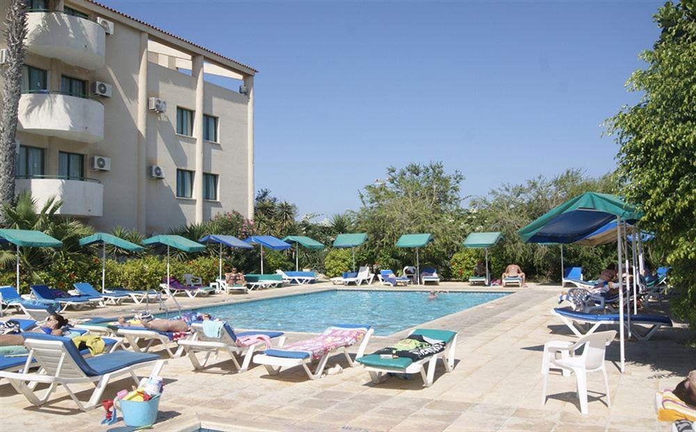 Mandalena Hotel Apartments Protaras Exterior foto