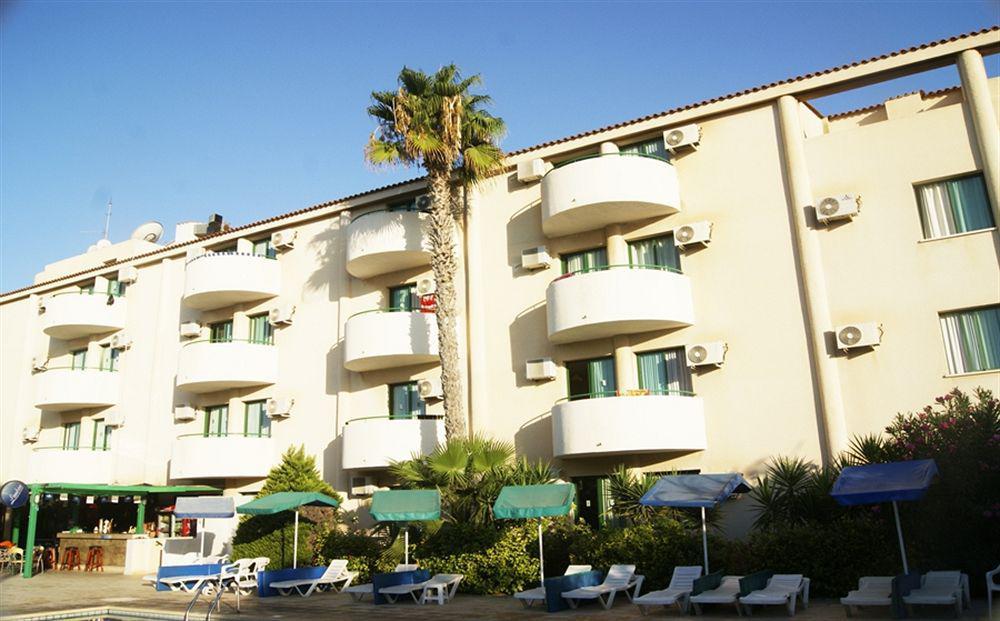 Mandalena Hotel Apartments Protaras Exterior foto